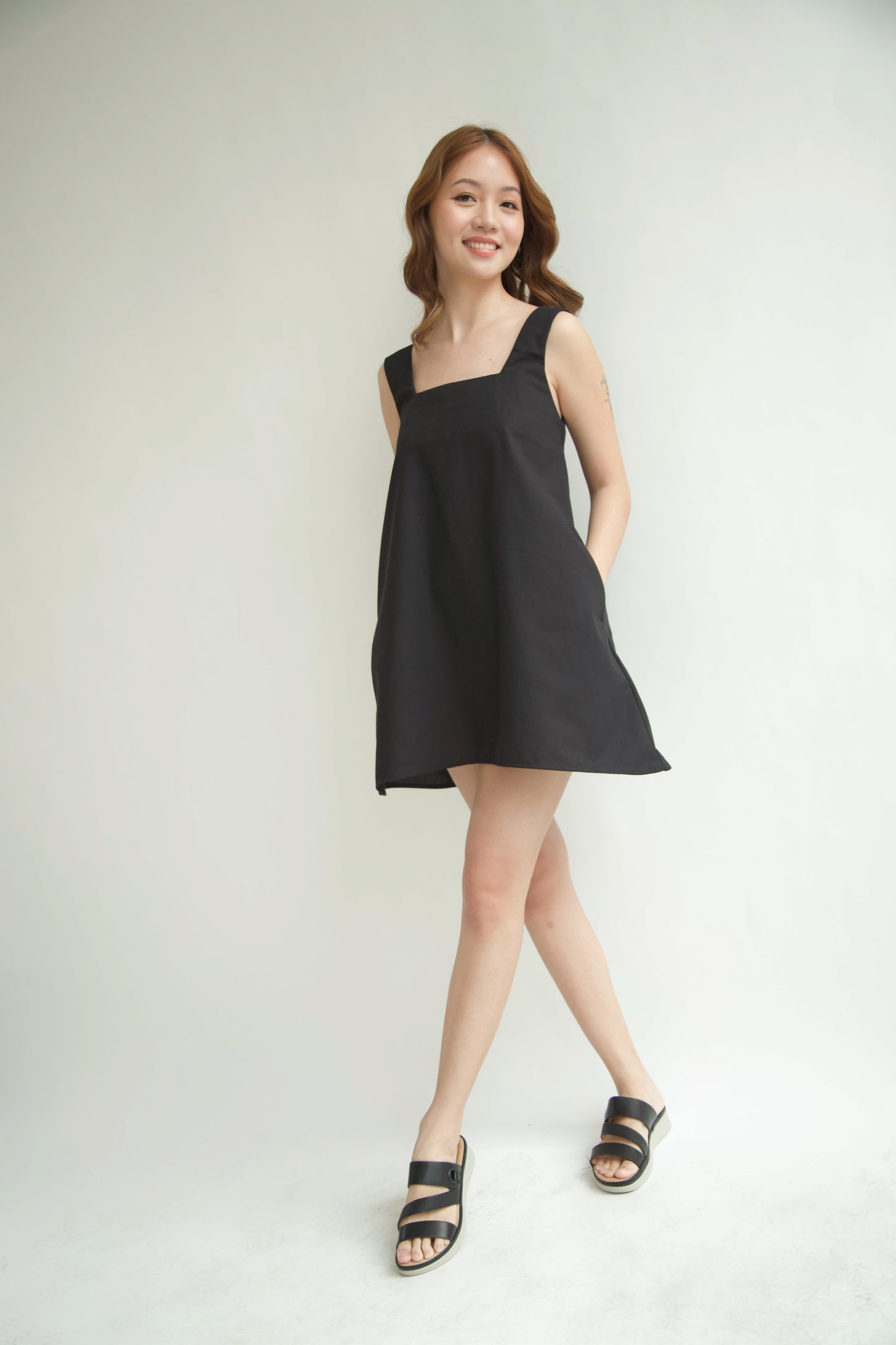 LINEN BOX DRESS